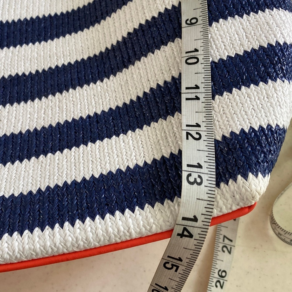 Vera Bradley Navy and White Tote with Orange Accents - Picture 7 of 9